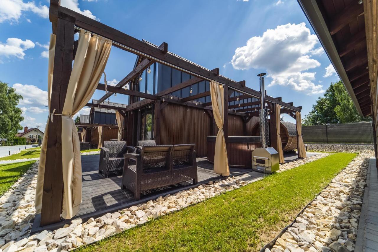 Village Resort Sauna & Jacuzzi & Netflix Tworkowa Buitenkant foto