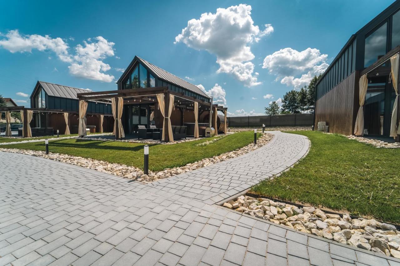 Village Resort Sauna & Jacuzzi & Netflix Tworkowa Buitenkant foto