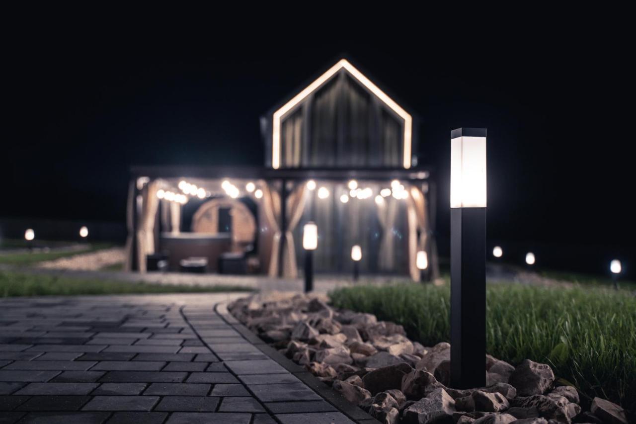 Village Resort Sauna & Jacuzzi & Netflix Tworkowa Buitenkant foto