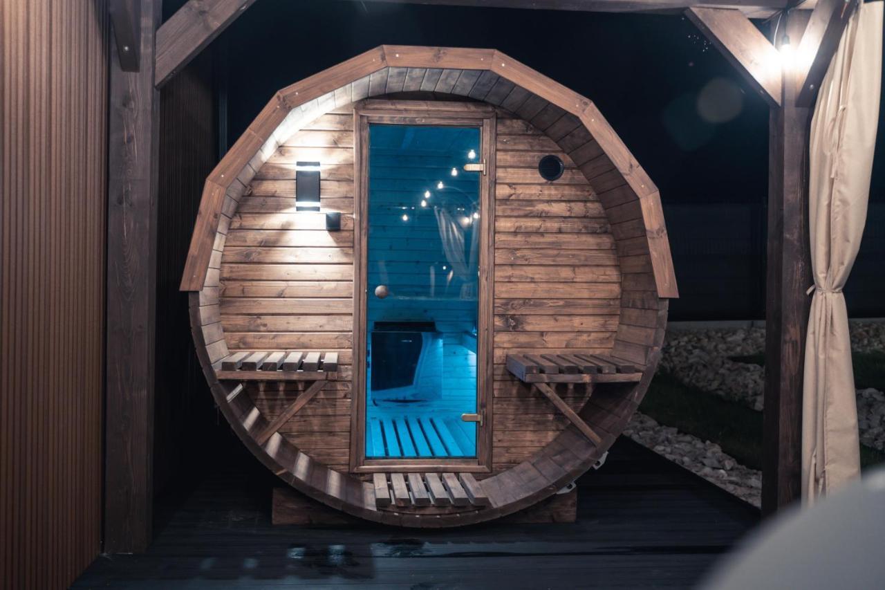 Village Resort Sauna & Jacuzzi & Netflix Tworkowa Buitenkant foto