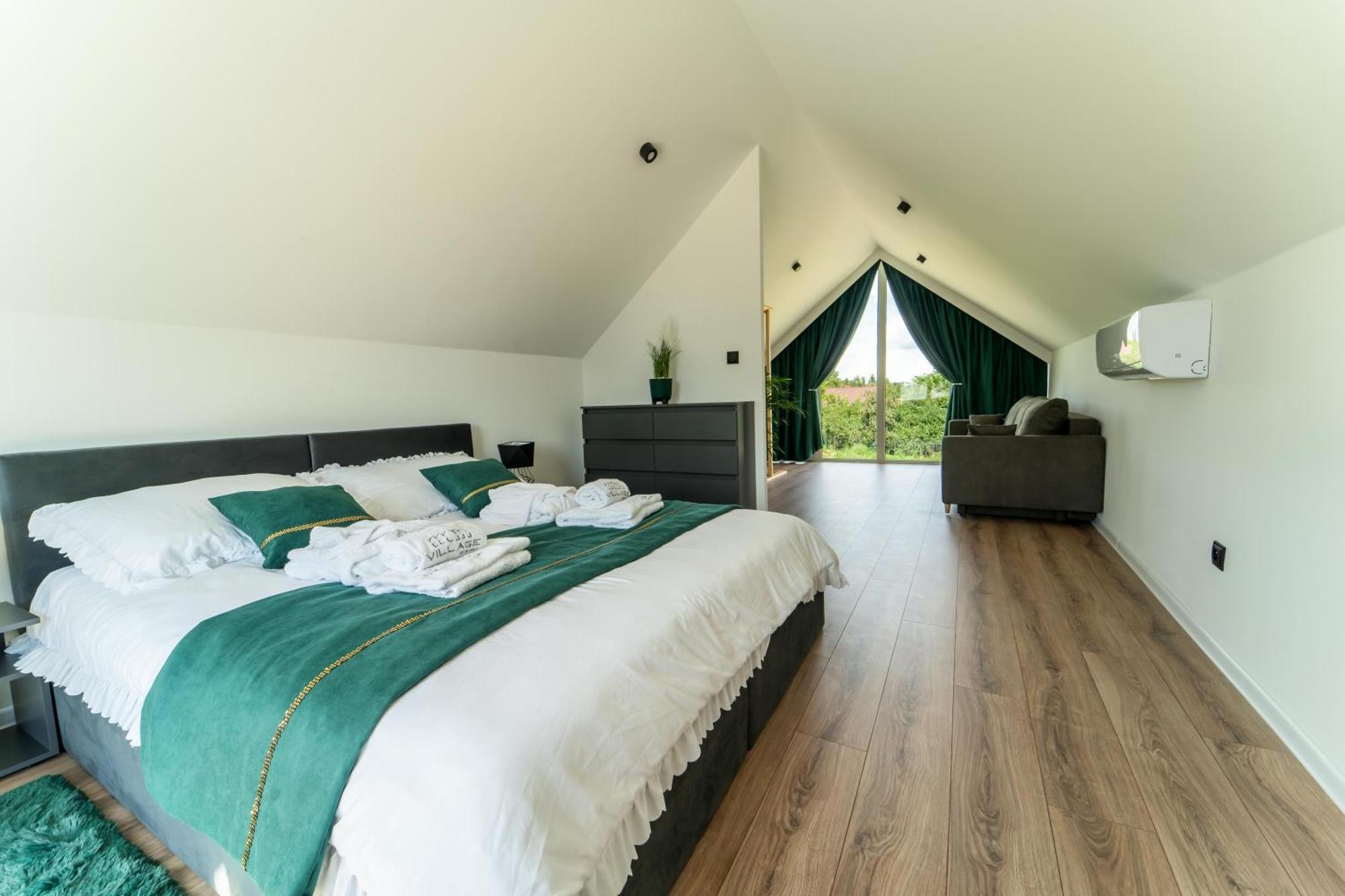 Village Resort Sauna & Jacuzzi & Netflix Tworkowa Kamer foto